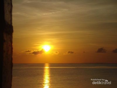 Pesona Pelabuhan Tano di Sumbawa