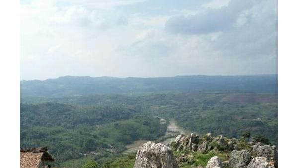 Pesona Stone Garden di Bandung Barat yang Spektakuler