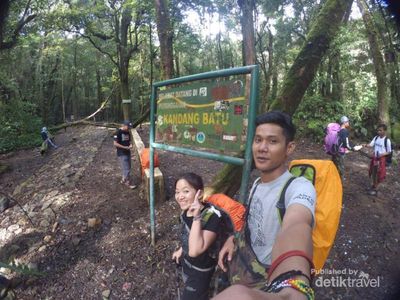 Petualangan Romantis ke Gunung Gede dan Pangrango
