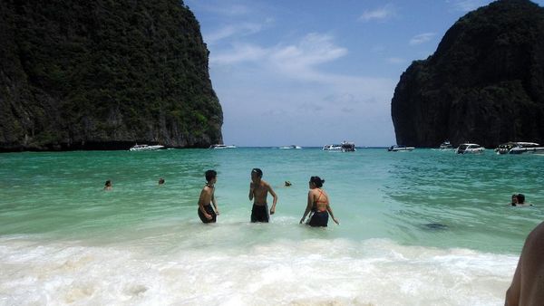 Phi Phi Islands, Si Cantik Andalan Thailand