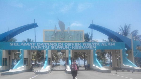 Pilihan Pantai Buat Long Weekend di Kebumen