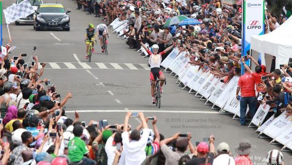 Potret Balap Sepeda Tour de Flores 2016