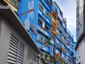 Potret Grafity Warna-warni di Jalan Alor yang Memanjakan Mata