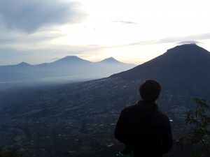 Potret Jalur Pendakian Gunung Sindoro Via Kledung