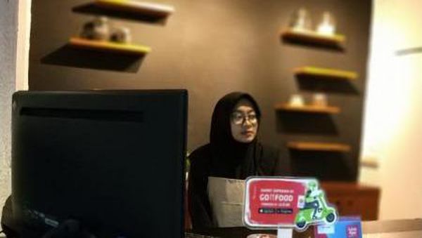 Potret Oleh-oleh Kue Kekinian Hits di Semarang