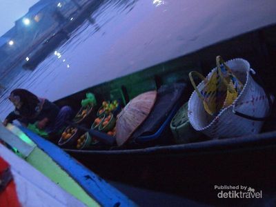 Potret Pasar Terapung Banjarmasin