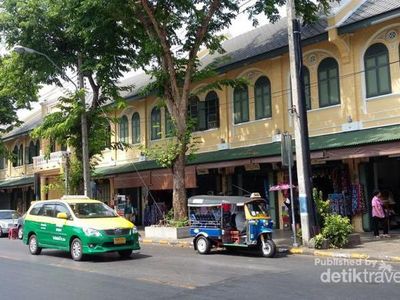 Potret Patung Buddha Tidur yang Terkenal di Thailand
