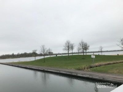 Potret Taman Kota di Utrecht yang Sepi karena Virus Corona