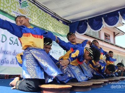 Potret Tari Saman Khas Aceh