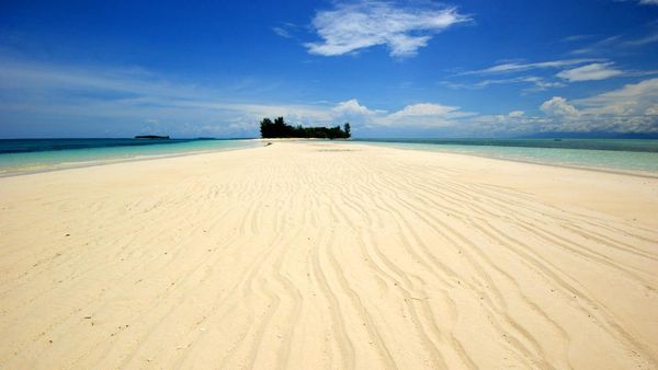 Pulau Dodola, Morotai.