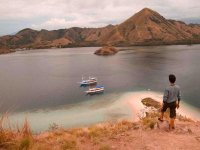 Pulau Kelor dan Keindahan Labuan Bajo dari Ketinggian