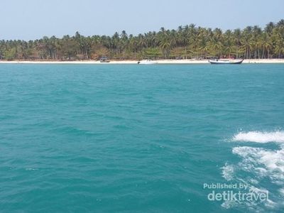 Pulau Ketawai yang Cantik di Bangka