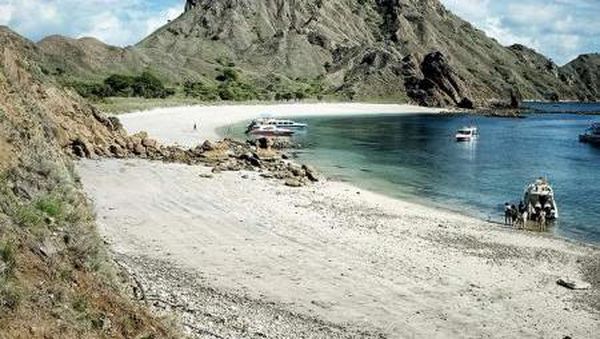Pulau Seindah Ini Ada di Indonesia