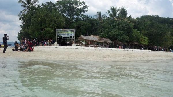 Pulau Tangkil, Surga Baru Wisata Pantai di Lampung