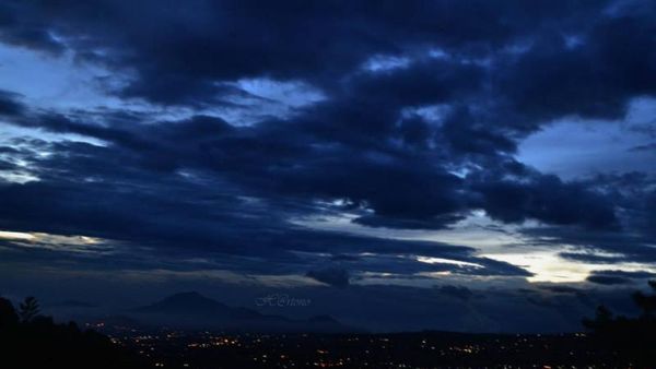 Puncak yang Syahdu di Pagi Hari