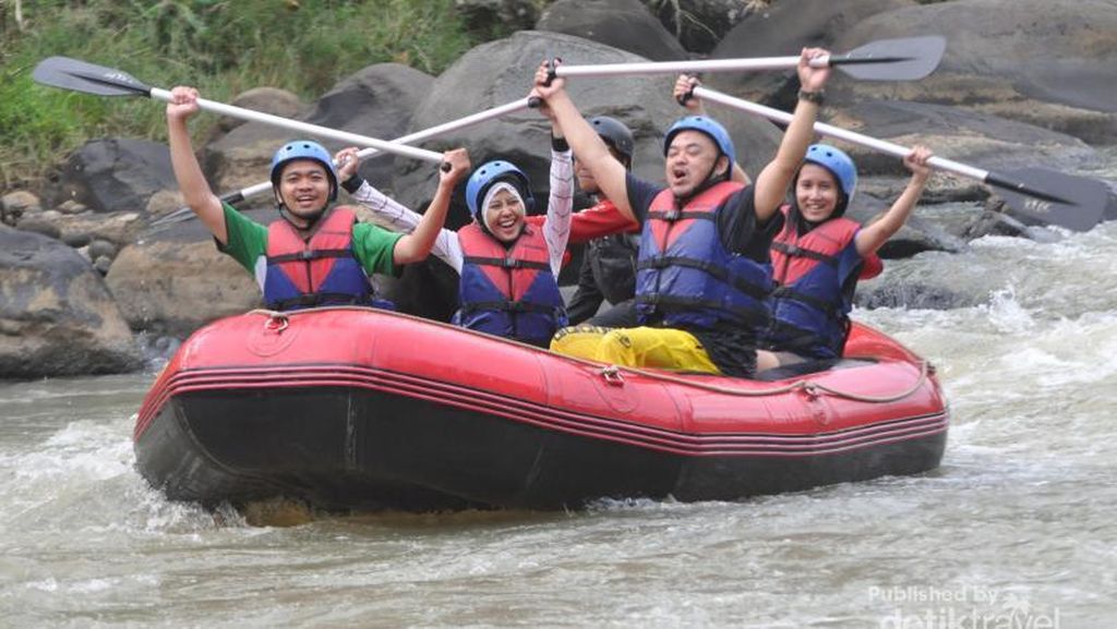 Rafting di Sungai Citarik, Siapa Takut? Rafting di Sungai Citarik, Siapa Takut?