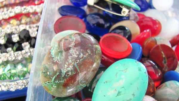 Ragam Batu Akik, Oleh-Oleh Ala Goa Gong di Pacitan