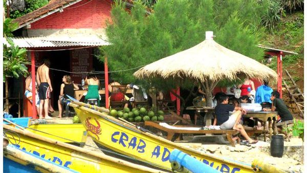 Ragam Cerita Mistis dan Eksotis Dari Pantai Ngandong