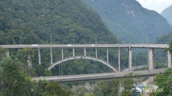 Rancak Bana! Begini Indahnya Tanah Minangkabau