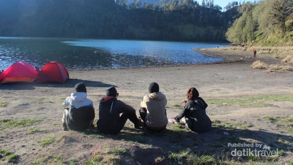 Ranu Kumbolo, Tak pernah Bosan Memandanginya