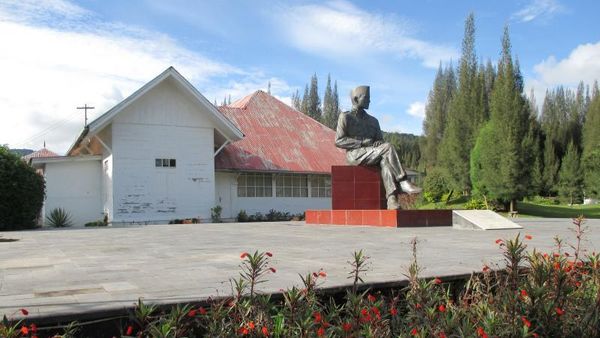 Rumah Pengasingan Bung Karno di Berastagi & Parapat