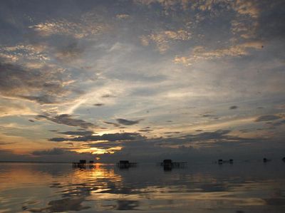 Rumah Togok Nelayan di Pantai Perepat, Pulau Bengkalis, Riau