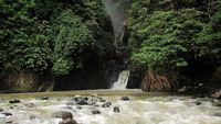 Sampuren Putih, Air Terjun Cantik dengan Legenda Tragis