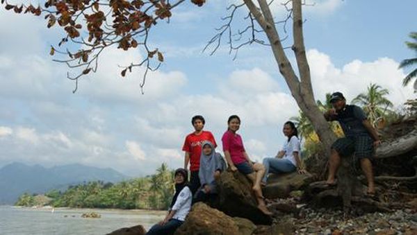 Sehari yang Asyik di Teluk Ratai, Lampung