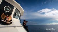 Sekali Seumur Hidup Motret Gerhana dari Atas Kapal