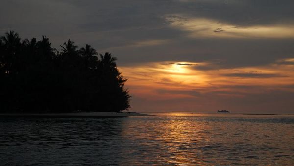 Senja di Pulau Menjangan,Karimunjawa