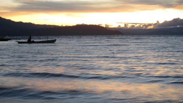 Senja yang Indah di Danau Toba