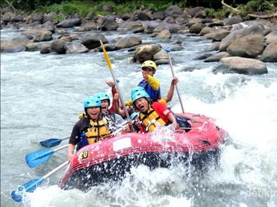 Sensasi Rafting di Sungai Elo Progo yang Seru Abis!