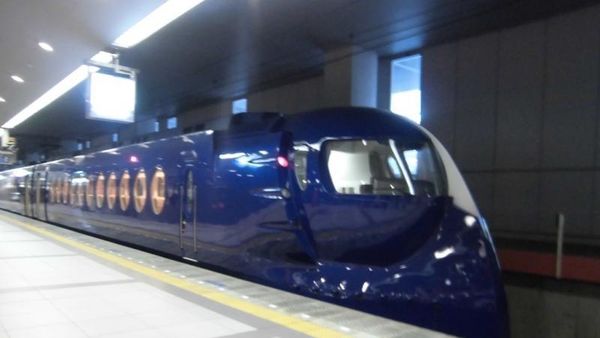 Shinkansen? Bukan, Ini Kereta Peluru Keren Lainnya di Jepang