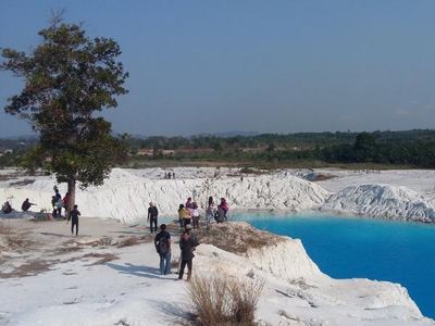 Siapa Sangka, Bangka Punya Danau Sebiru Ini