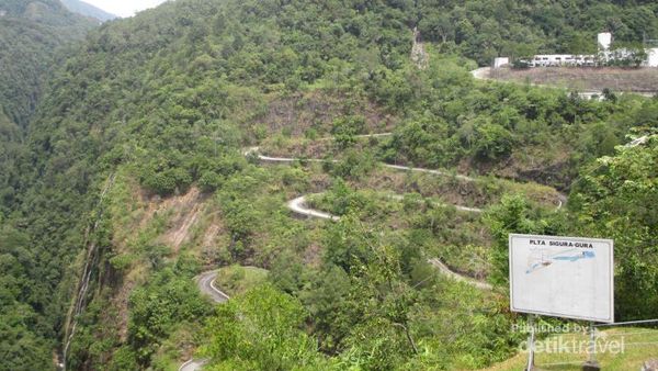 Sigura-gura, Air Terjun Tertinggi di Indonesia