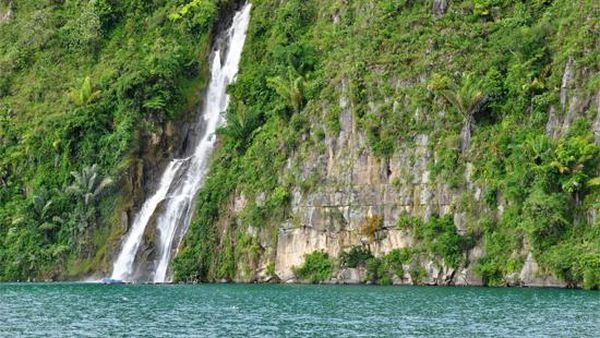 Situmurun, Air Terjun Penyejuk Hati di Sumatera Utara