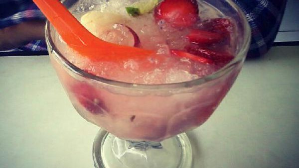 Slurrp! Segarnya Es Rumpi di Tengah Teriknya Semarang