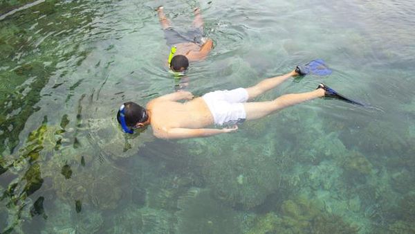 Snorkling di Hatupia