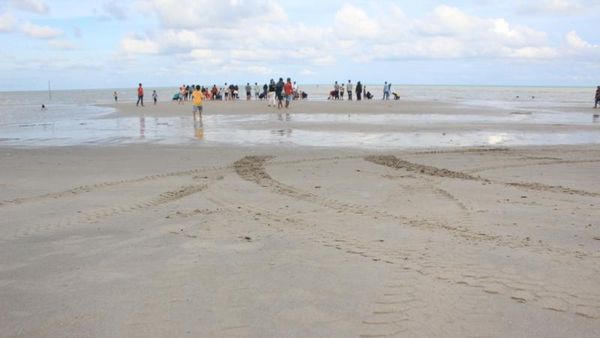 Sore-sore Begini Enaknya ke Pantai Takari