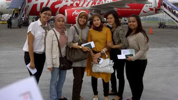 Sosialita Sragentina Goes to Singapura