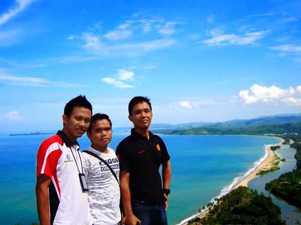 Ssst! Ada yang Cantik di Bukit Langkisau