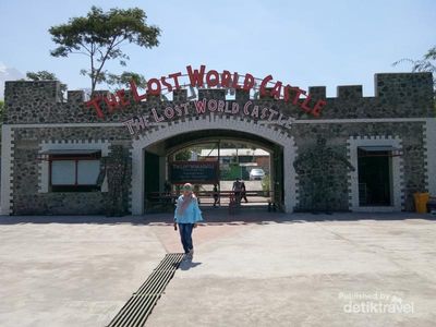 Sudah Main ke Istana di Kaki Gunung Merapi Ini?