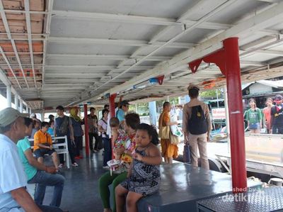 Sudut-Sudut Cantik Wat Arun di Thailand