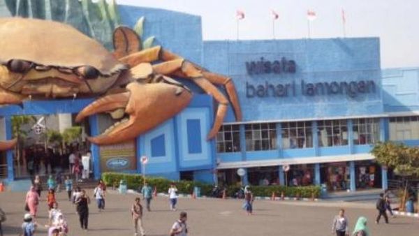 Suguhan Lengkap Aneka Wahana Wisata Bahari Lamongan