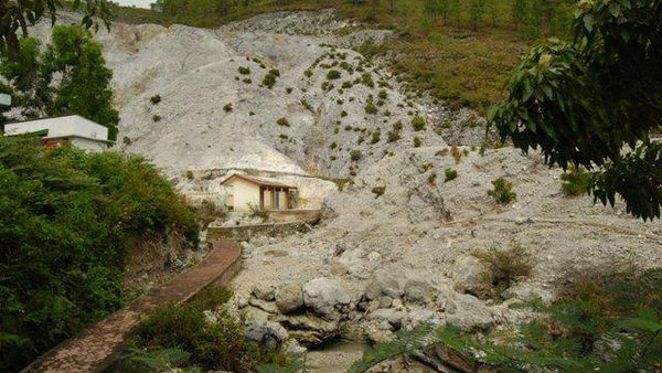 Sumber Mata Air Panas, Pangururan  Sumut