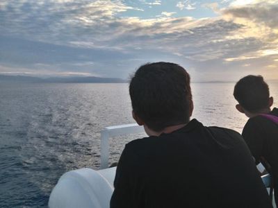 Sunrise yang Indah di Tengah Laut Tidore