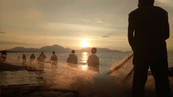 Sunset Memikat Pantai Kampung Jawa Tapi di Aceh
