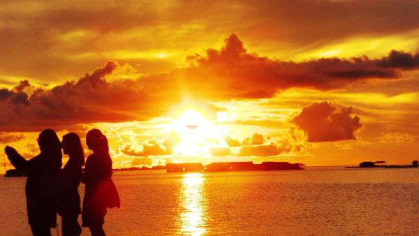 Sunset Menawan, Menutup Hari yang Sempurna di Karimunjawa