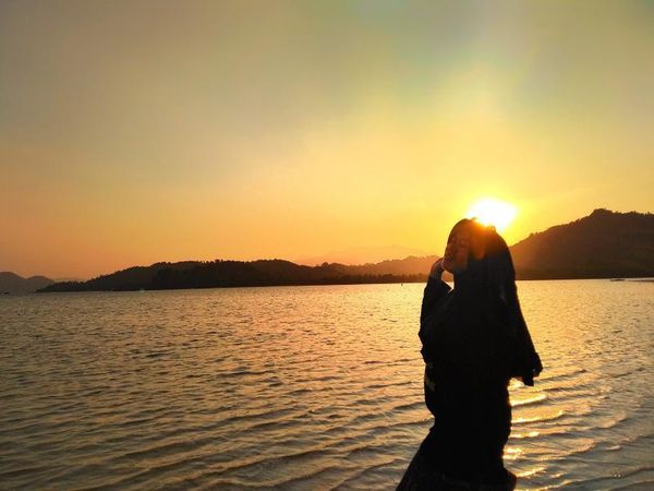 Sunset Pahawang yang Romantis, Bikin Terhipnotis