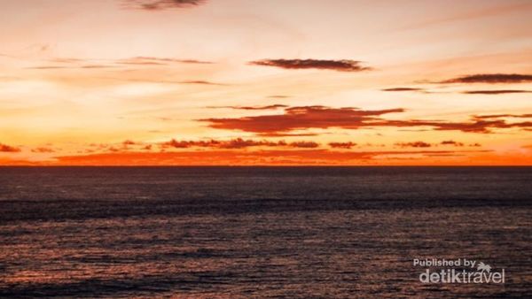 Sunset Paling Dramatis di Bali